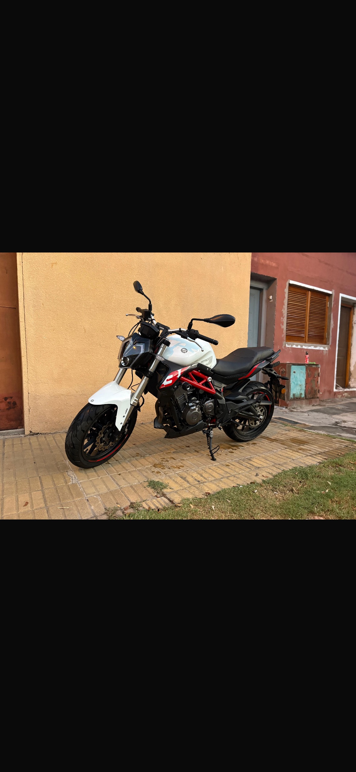 Benelli 302S lateral