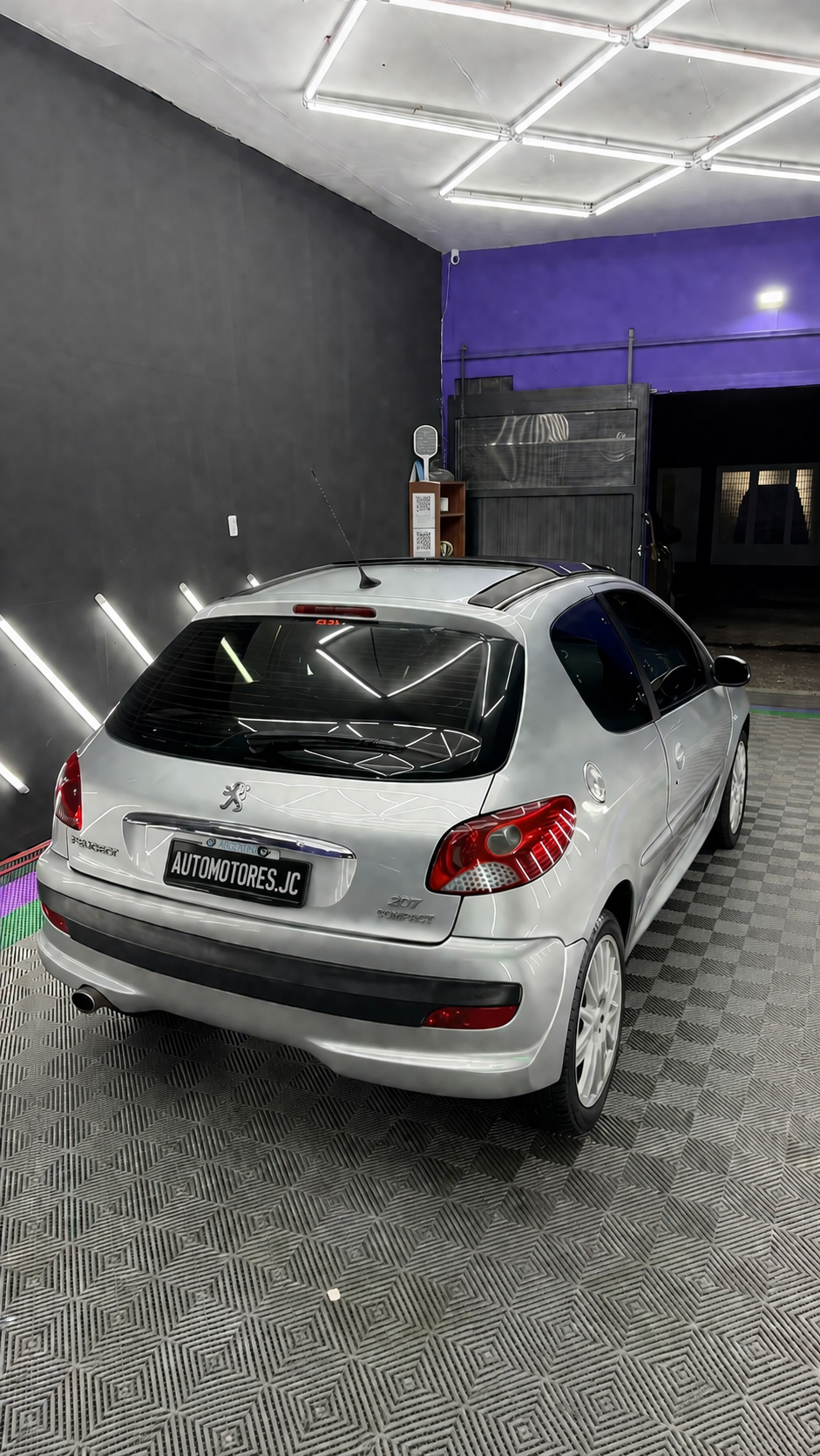 Peugeot 207 trasera